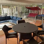 Modern 3-Bedroom W/ Backyard