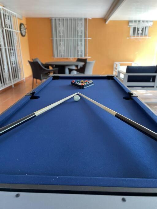 Modern 3-bedroom W/ Backyard Holiday home Miami